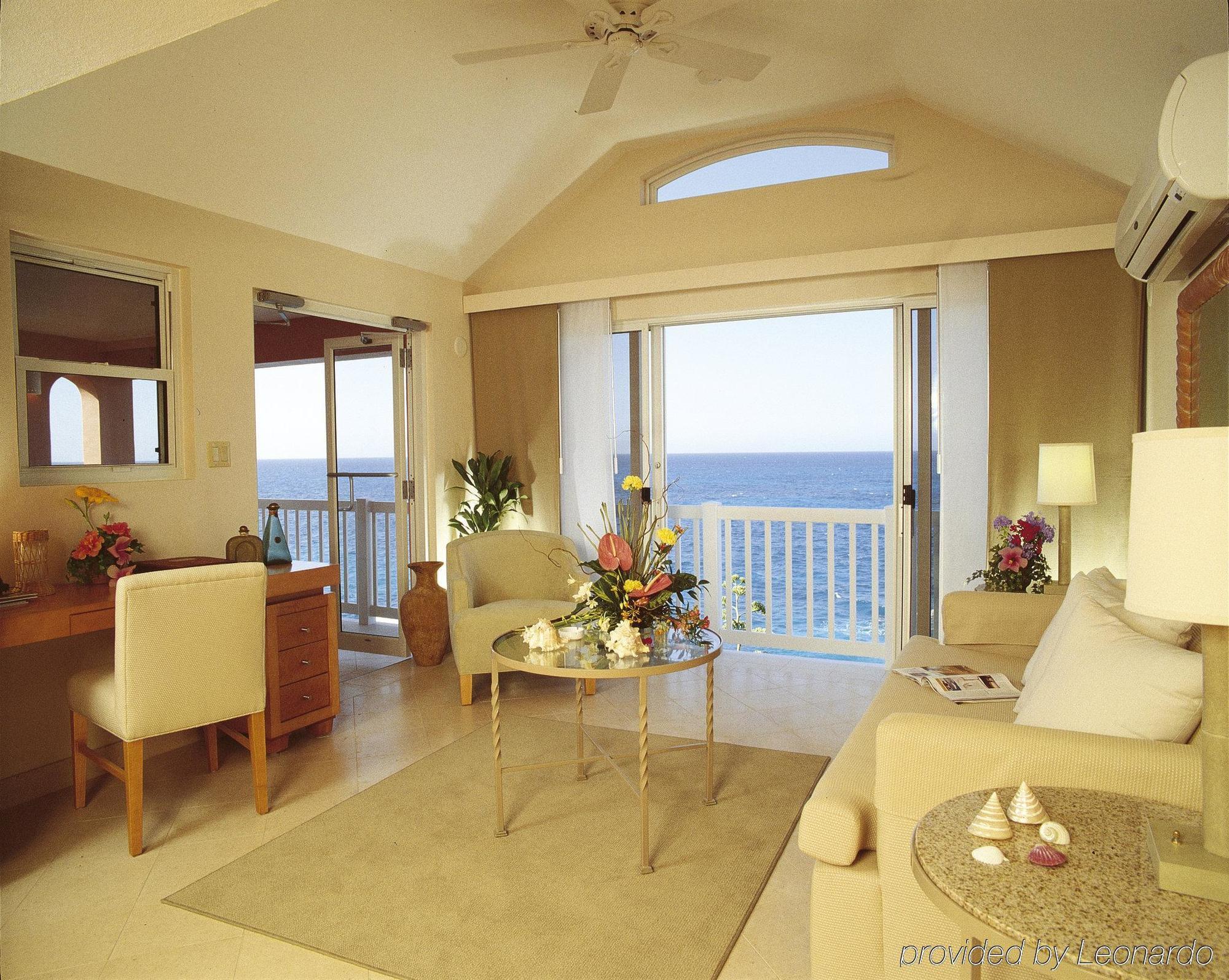 The Reefs Resort And Club Southampton Стая снимка
