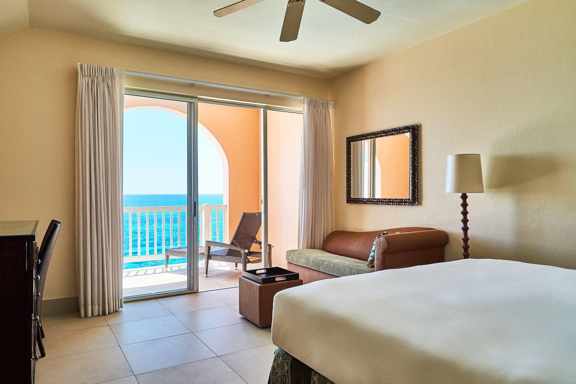 The Reefs Resort And Club Southampton Екстериор снимка