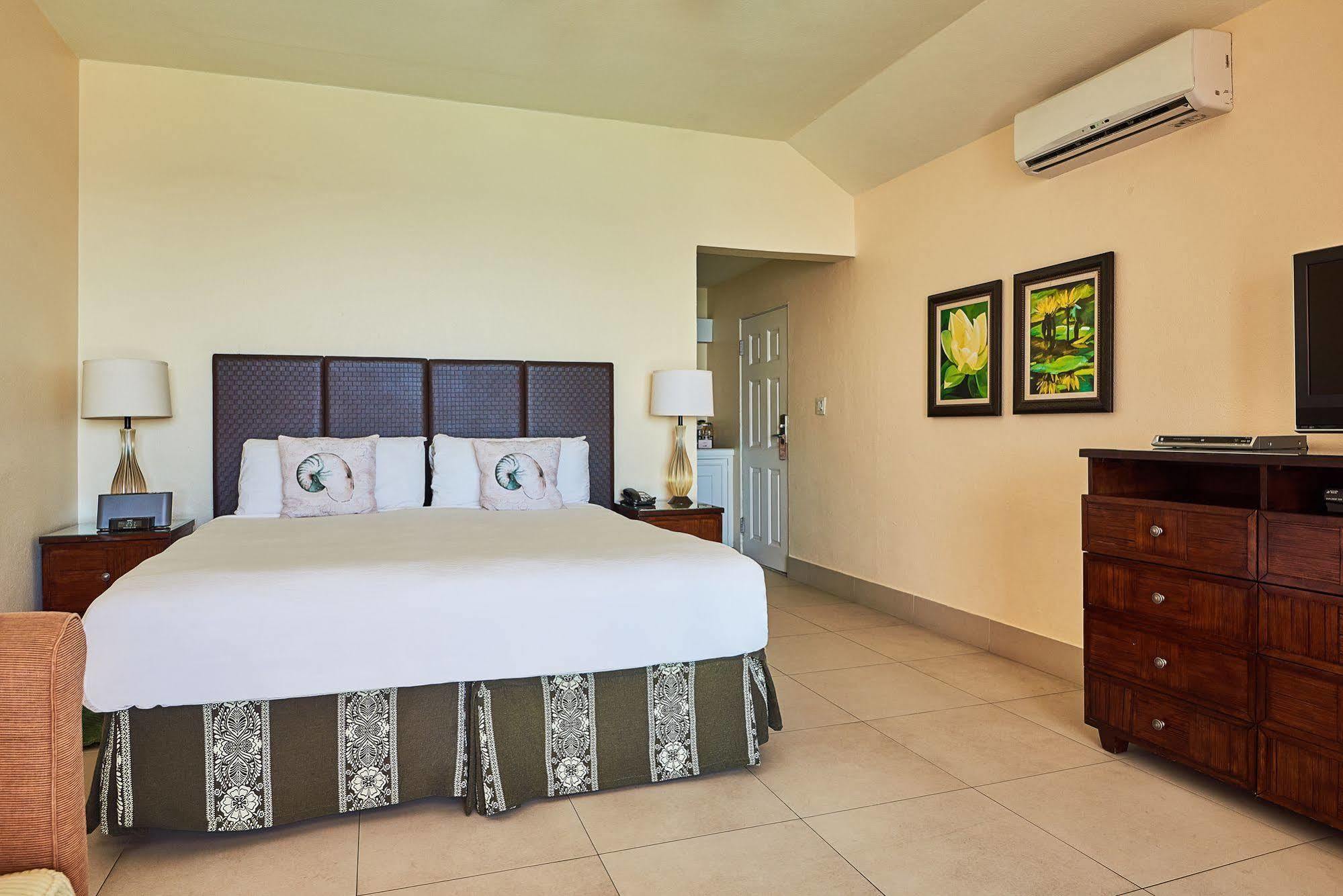 The Reefs Resort And Club Southampton Екстериор снимка